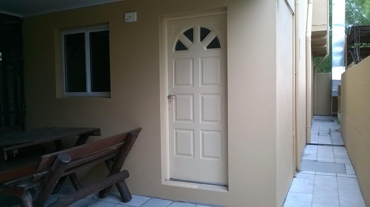 Apartamentos Rio Uruguay Colón エクステリア 写真